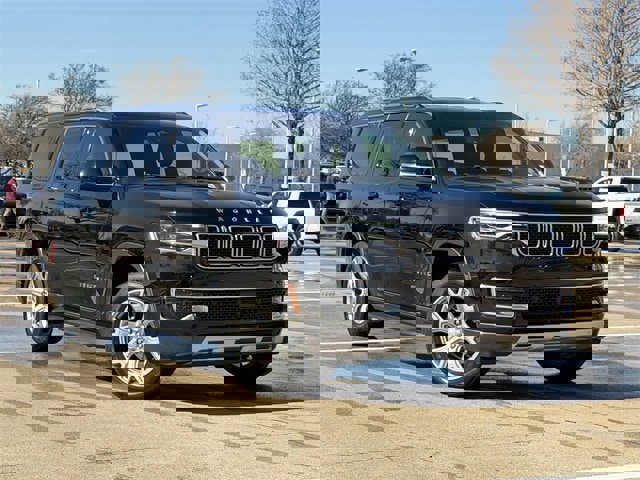 Used 2022 Jeep Wagoneer Series II image 2