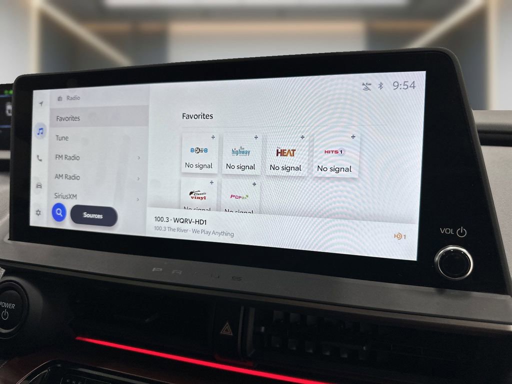 Used 2024 Toyota Prius Prime FWD image 19