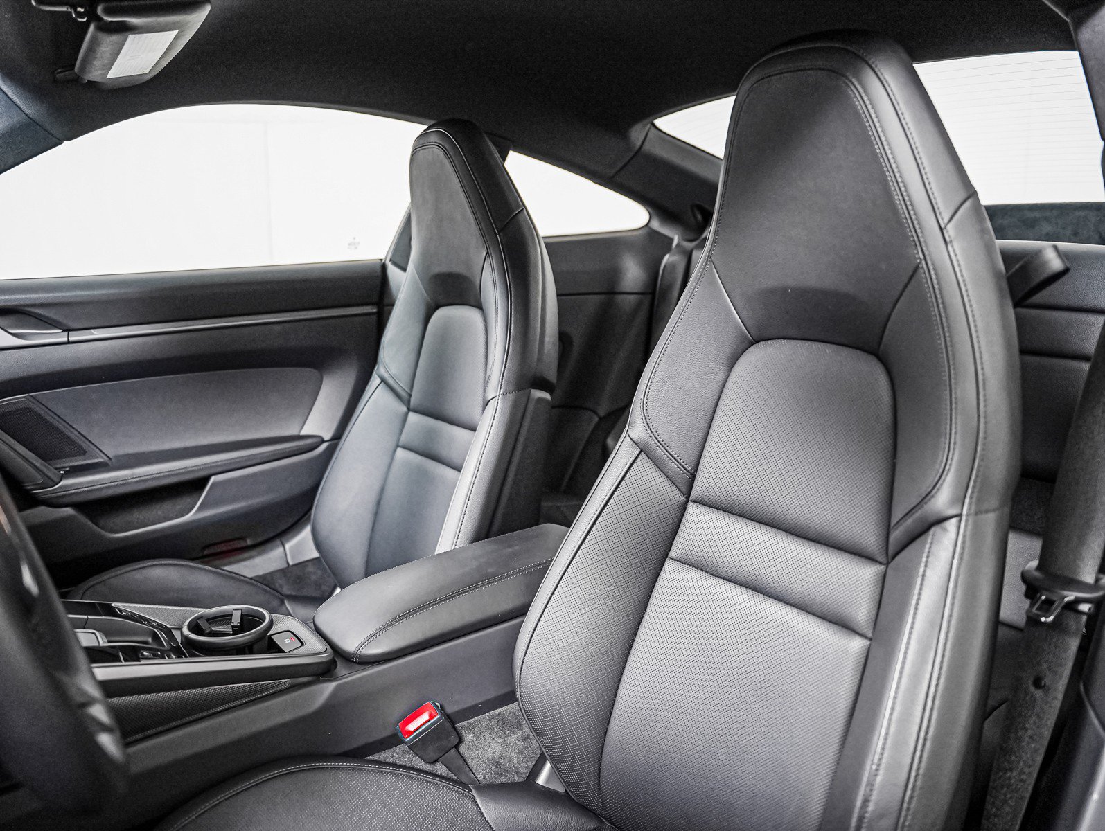 Certified 2022 Porsche 911 Carrera w/ Premium Package RWD image 5