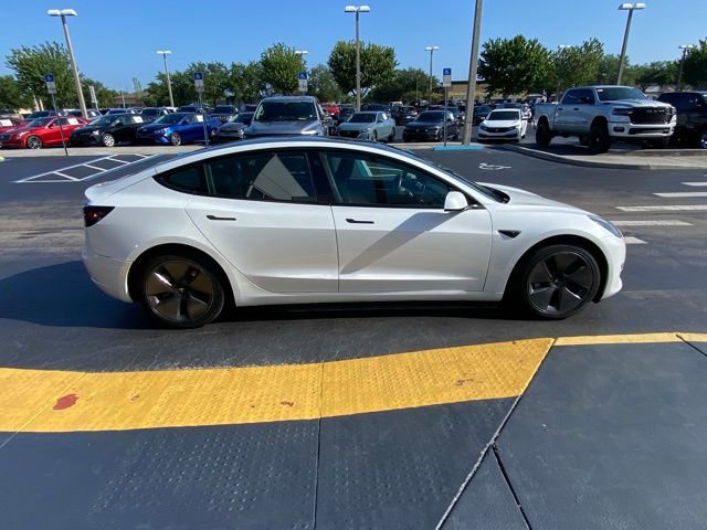 Used 2021 Tesla Model 3 Standard Range Plus image 11