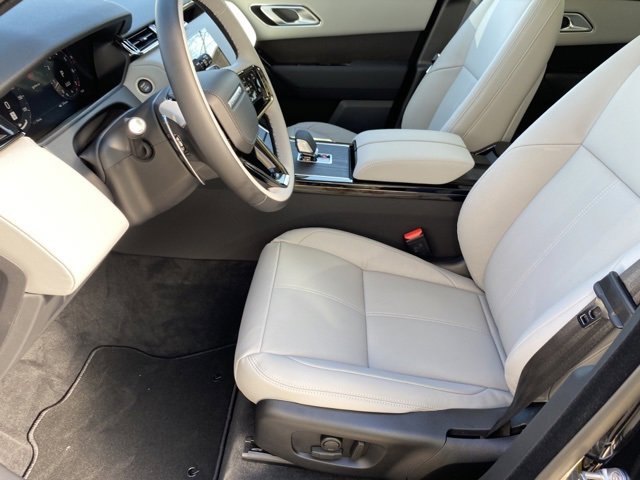 New 2025 Land Rover Range Rover Velar S image 17