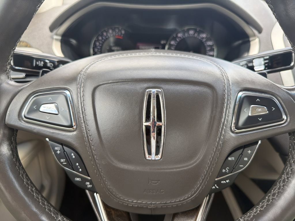 Used 2019 Lincoln MKZ Reserve image 29