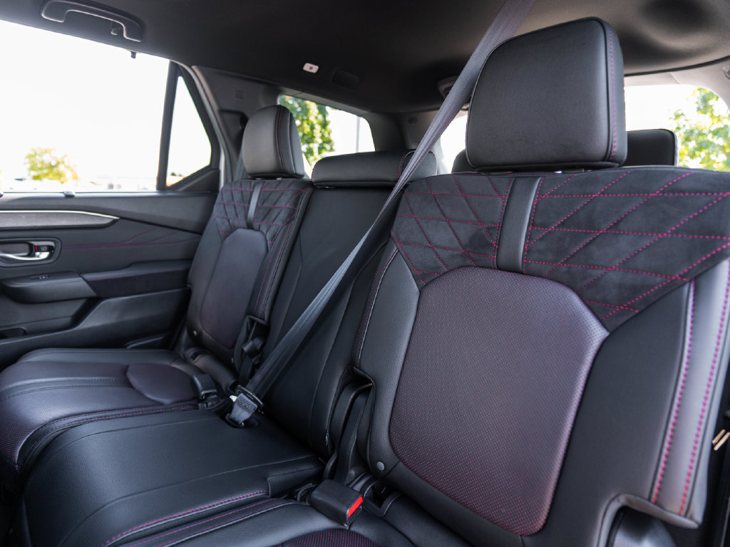 Used 2026 Honda Pilot Black Edition image 43