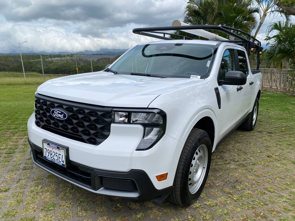 Used 2025 Ford Maverick XLT w/ Equipment Group 302A AWD/4WD image 3