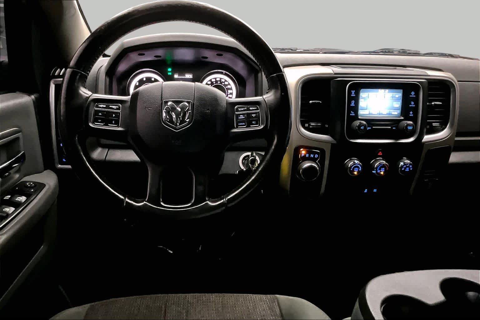 Used 2015 RAM 1500 Classic SLT RWD image 5
