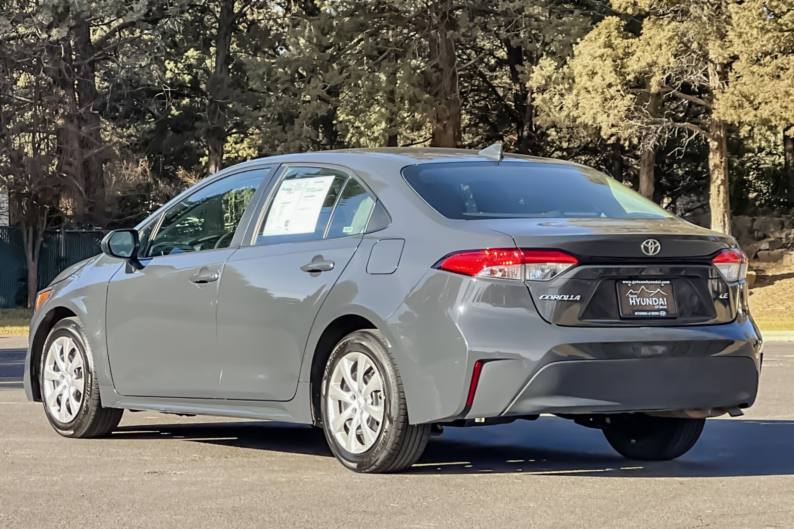 Used 2024 Toyota Corolla LE image 6