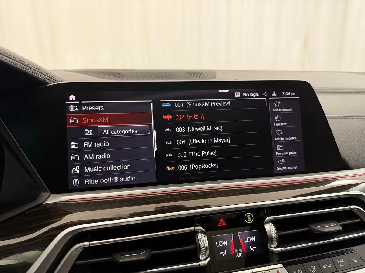 Used 2020 BMW X5 M50i AWD/4WD image 24