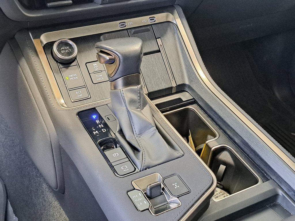 Used 2024 Lexus GX 550 image 19