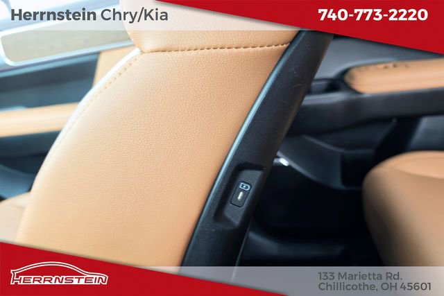 Used 2025 Hyundai Santa Fe Limited image 23