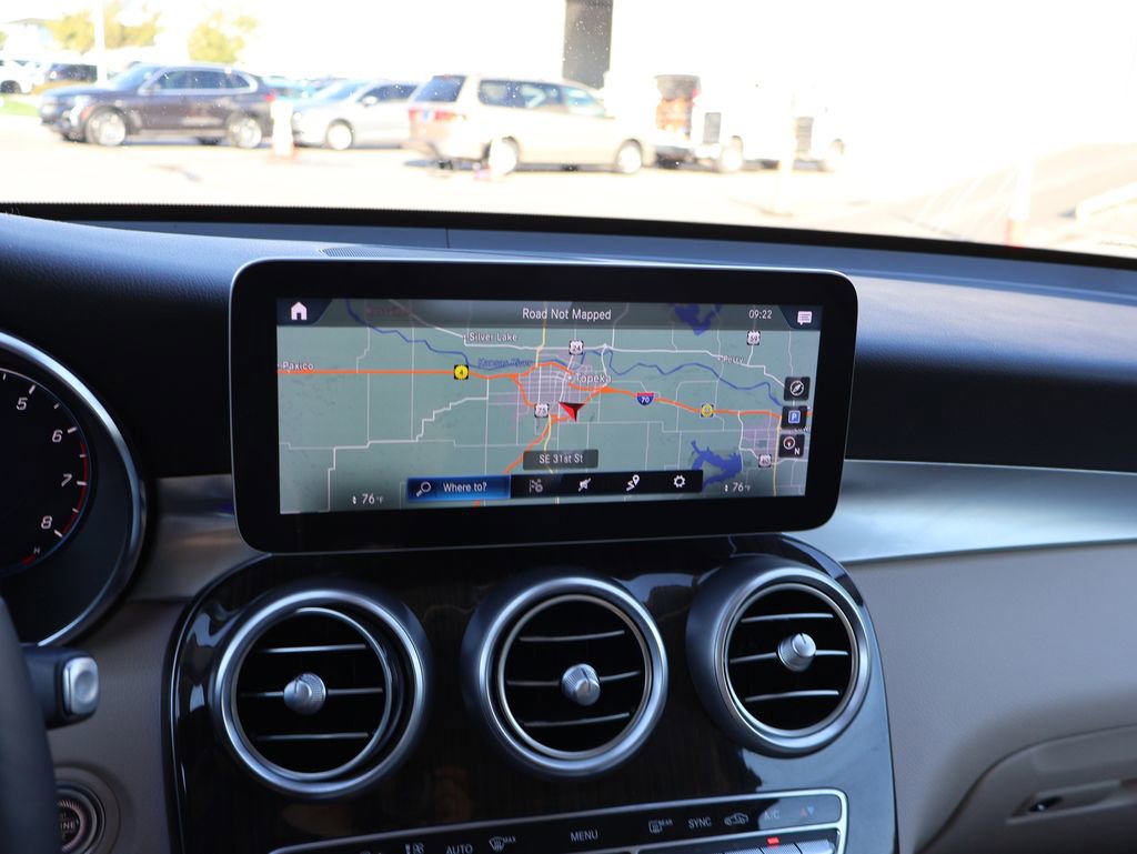 Used 2020 Mercedes-Benz GLC 300 4MATIC Coupe image 23