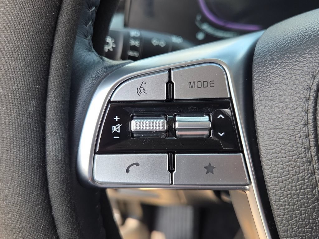 Used 2025 Kia Telluride S FWD image 24