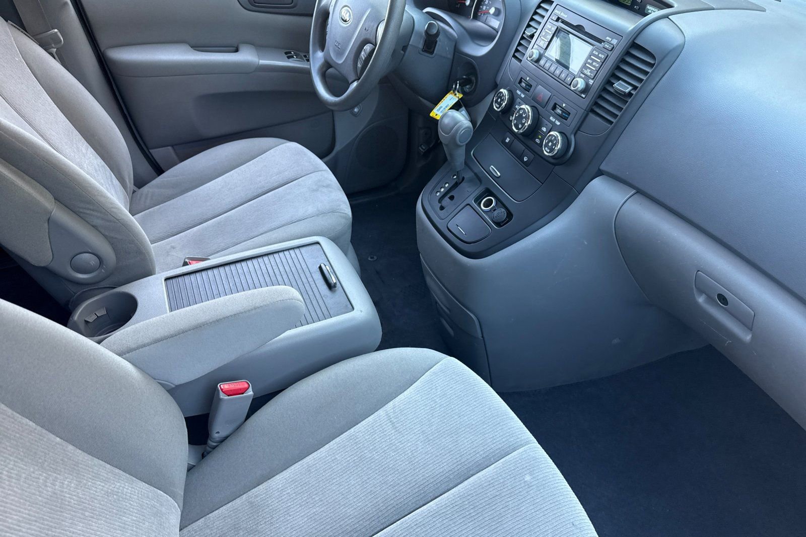 Used 2014 Kia Sedona LX FWD image 17