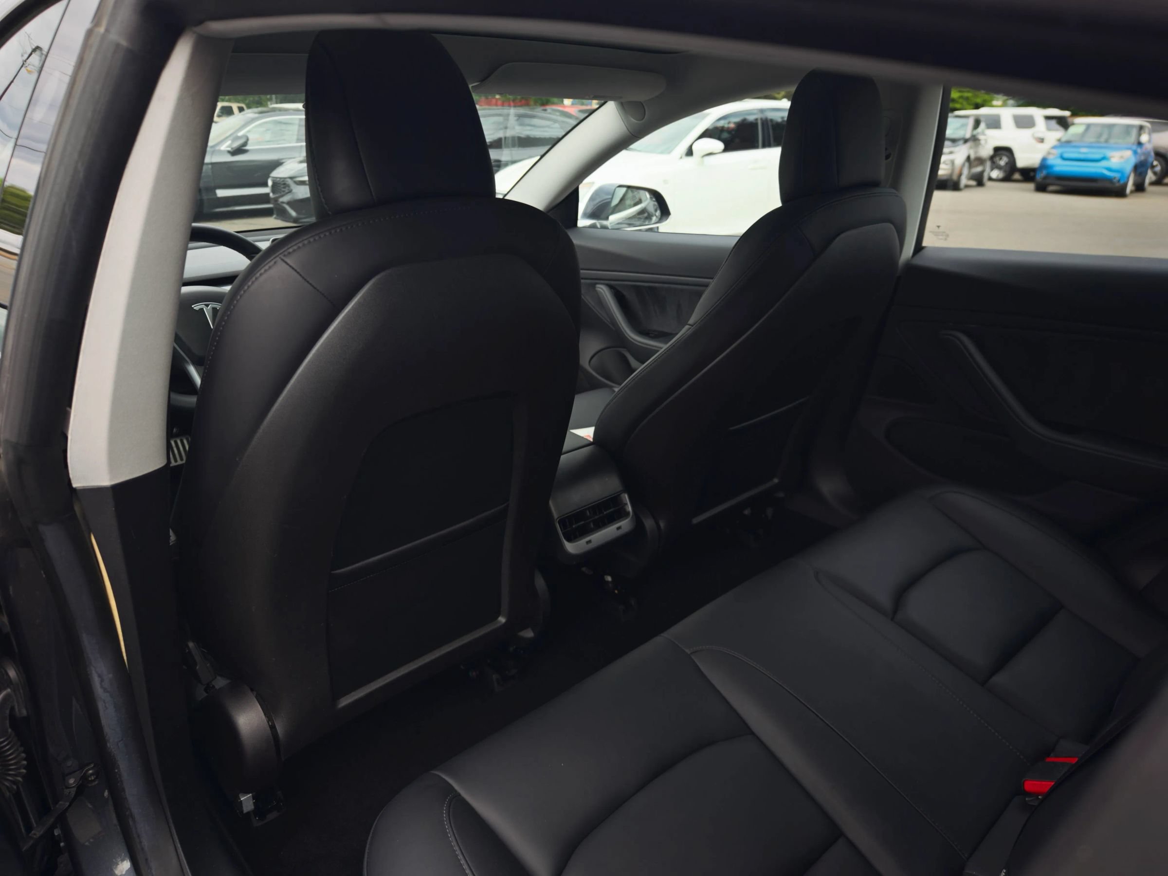 Used 2018 Tesla Model 3 Long Range RWD image 37