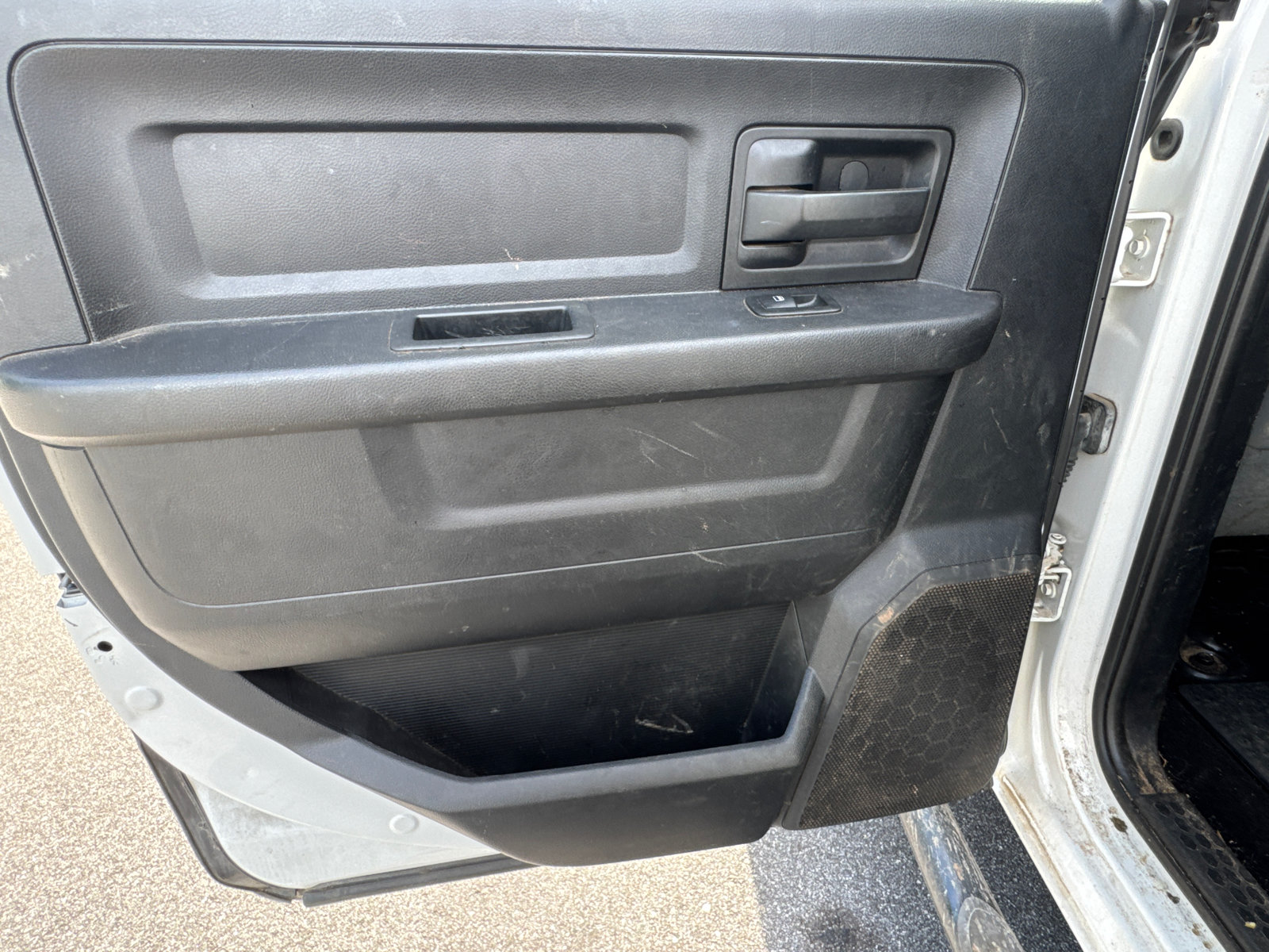 Used 2015 RAM 2500 Tradesman w/ Chrome Appearance Group AWD/4WD image 21