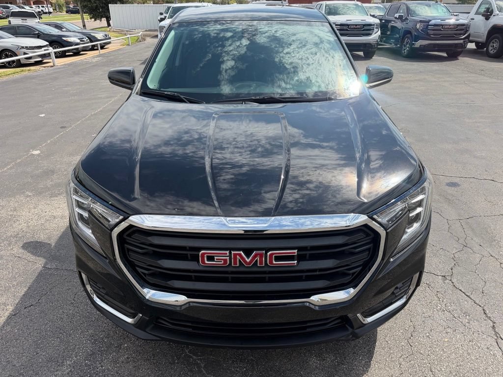 Used 2024 GMC Terrain SLE FWD image 7