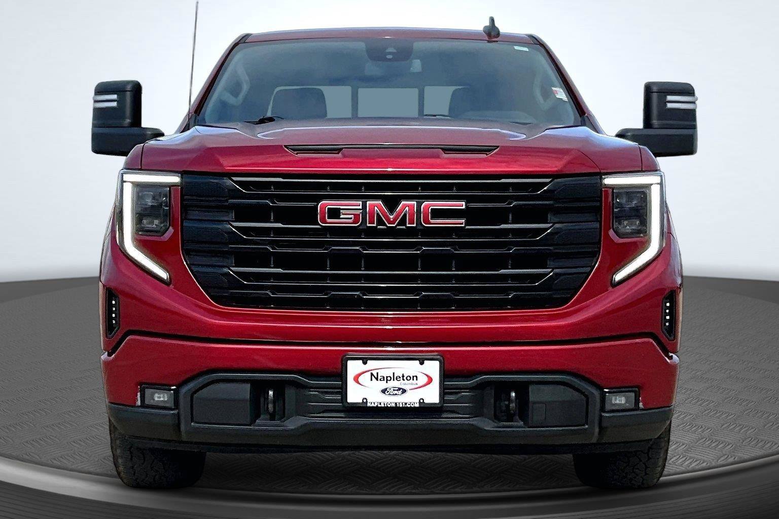 Used 2022 GMC Sierra 1500 Elevation w/ Preferred Package AWD/4WD image 3