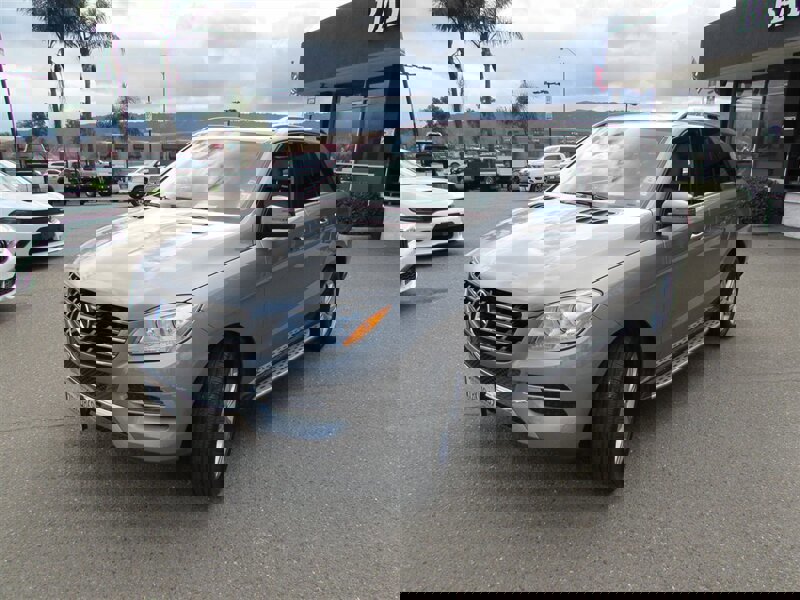 Used 2013 Mercedes-Benz ML 350 4MATIC image 3