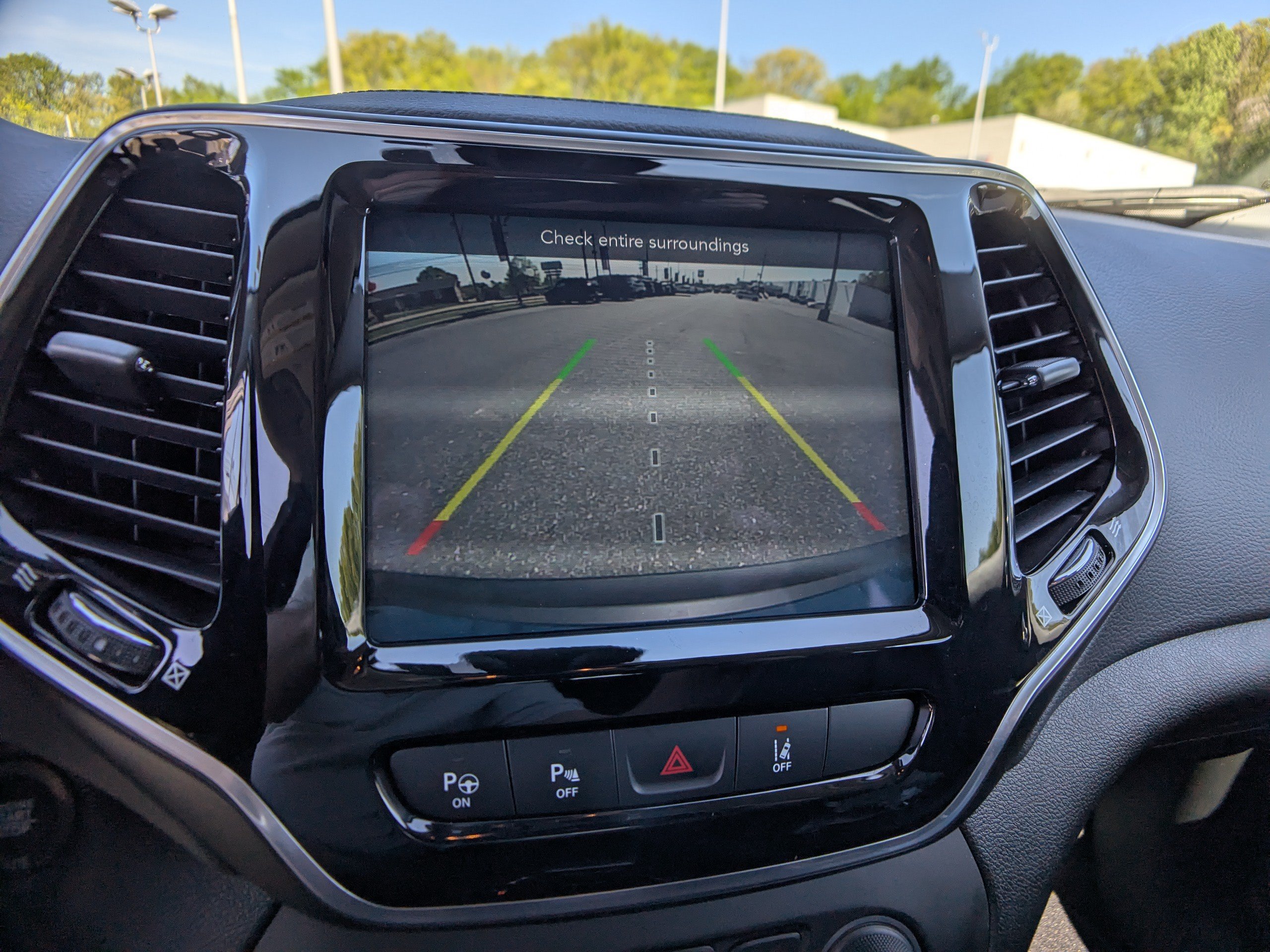 Used 2021 Jeep Cherokee Limited AWD/4WD image 23
