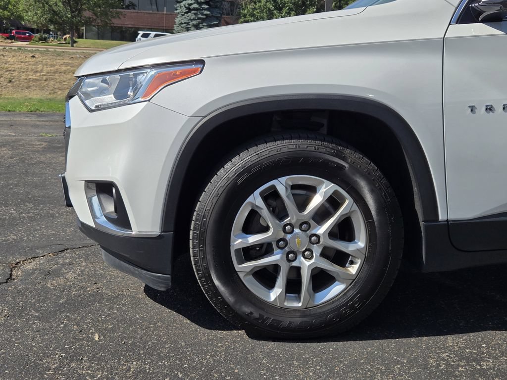 Used 2020 Chevrolet Traverse LT AWD/4WD image 6