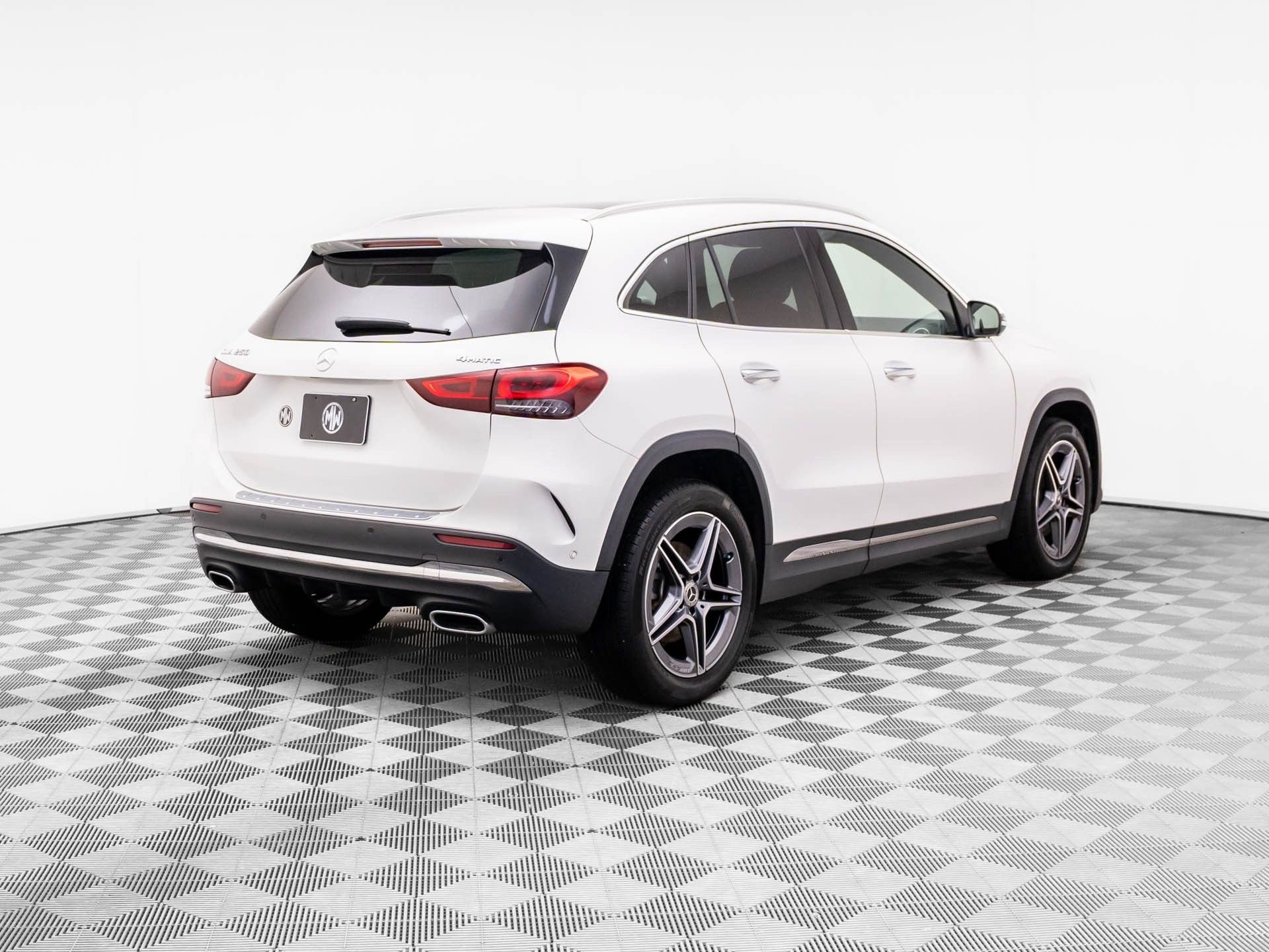 Certified 2023 Mercedes-Benz GLA 250 4MATIC image 4