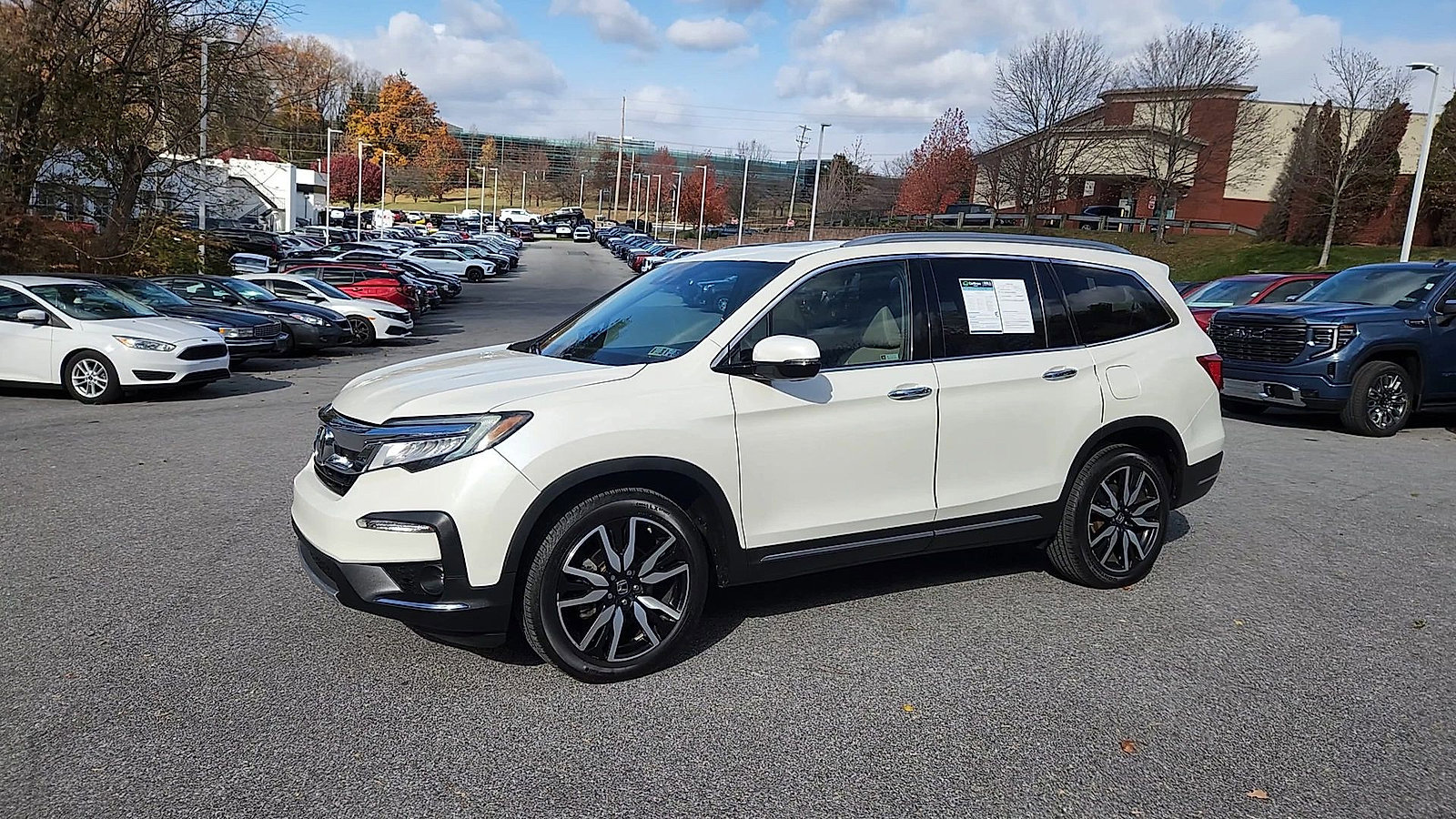 Used 2019 Honda Pilot Elite image 4