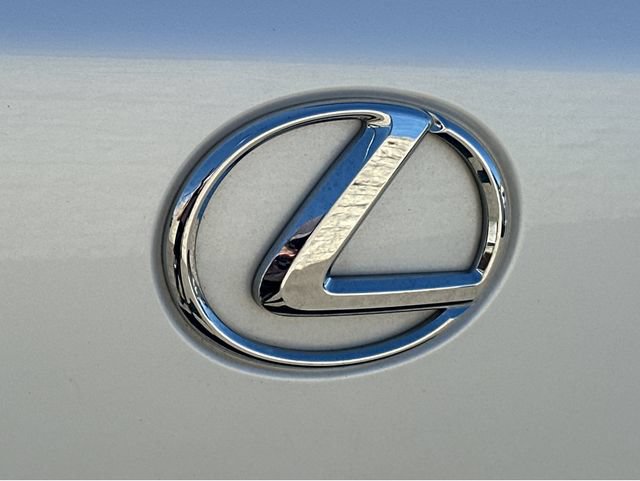 Used 2019 Lexus LX 570 4WD w/ Luxury Package image 22