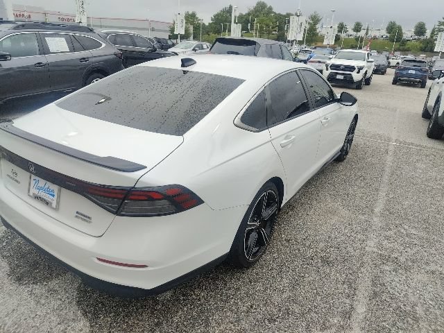 Used 2023 Honda Accord Sport image 18