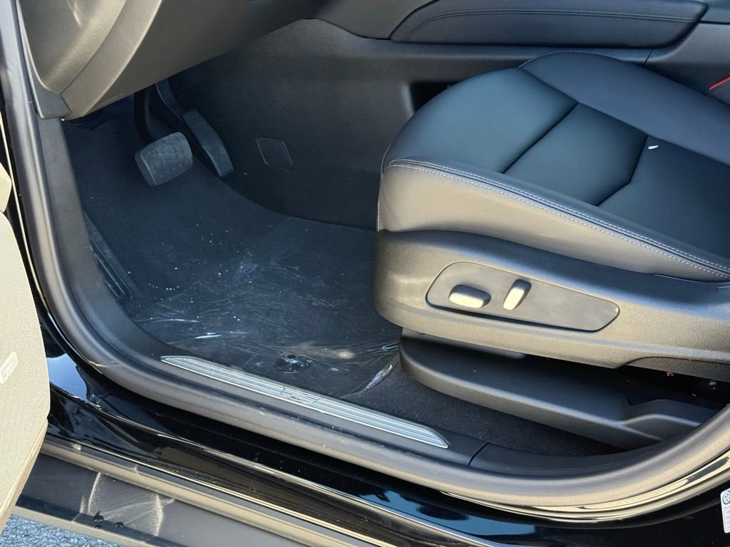 New 2026 Cadillac XT5 Luxury image 19