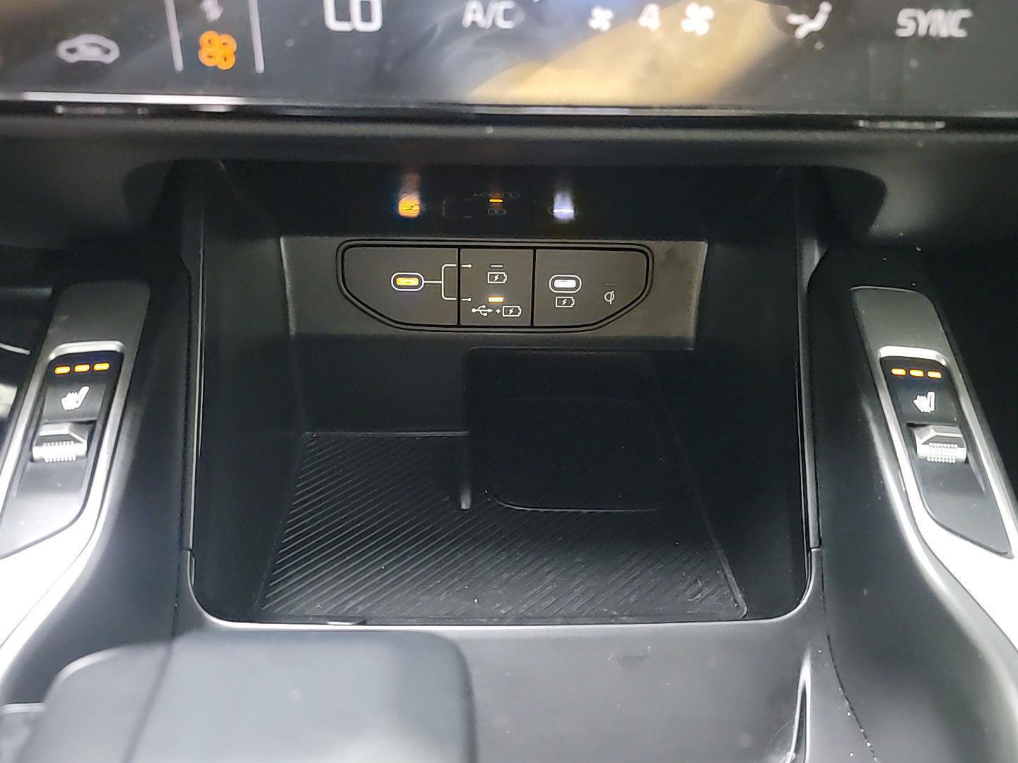 Certified 2026 Kia Sorento EX AWD/4WD image 33