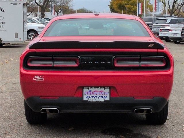 Used 2023 Dodge Challenger SXT image 4