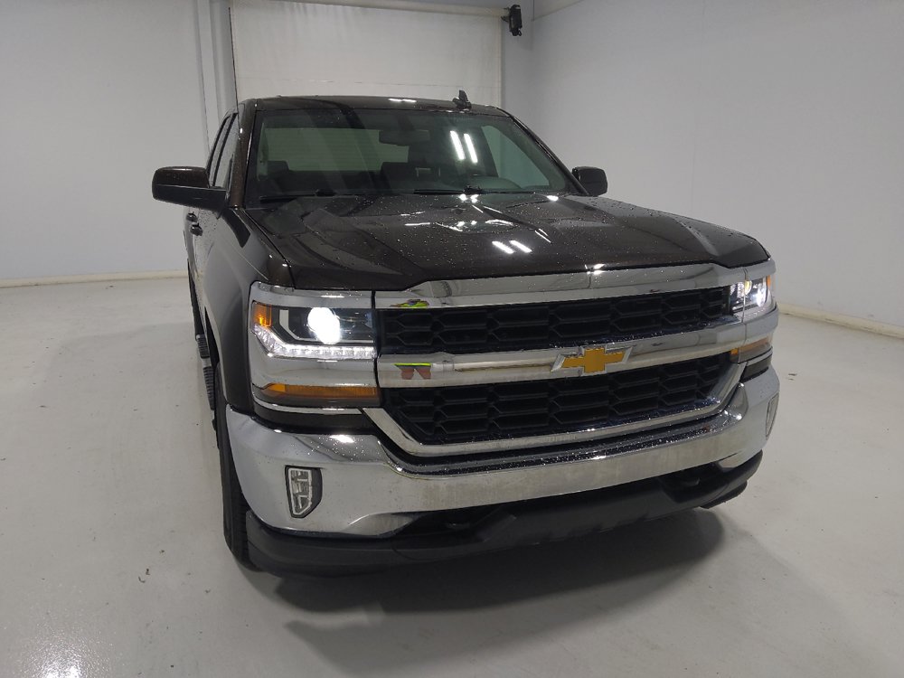 Used 2018 Chevrolet Silverado 1500 LT w/ All Star Edition AWD/4WD image 14