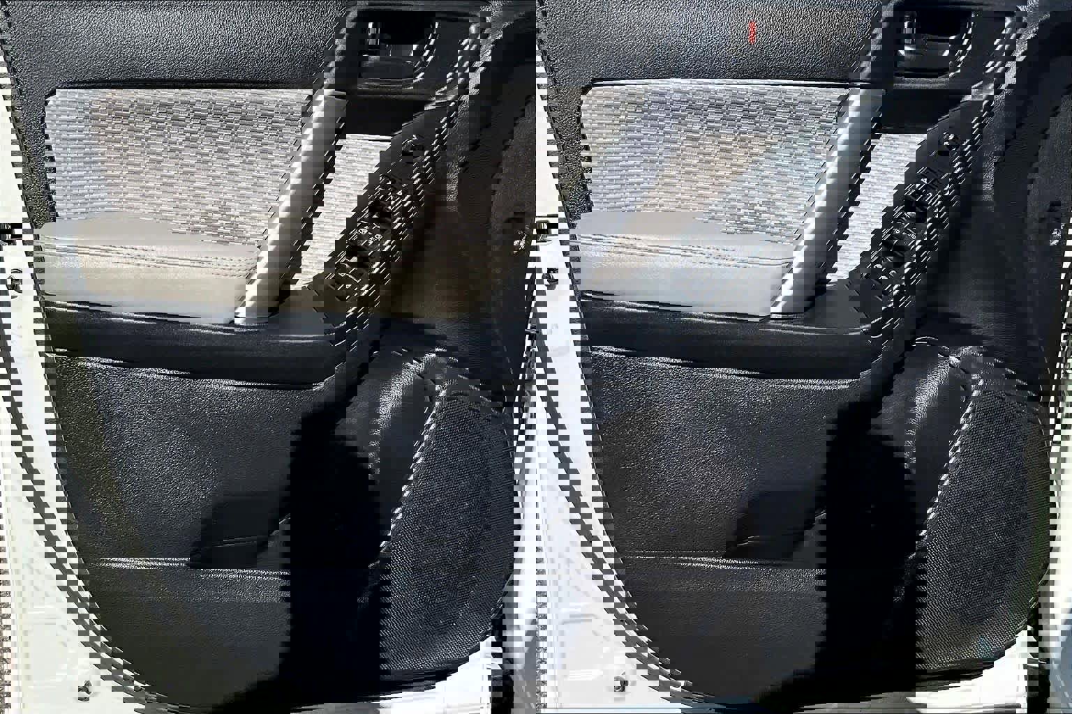 Used 2018 Subaru Forester 2.5i w/ Alloy Wheel Package image 19