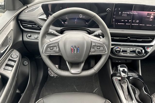 New 2026 Buick Envista Sport Touring w/ Studio Series image 15