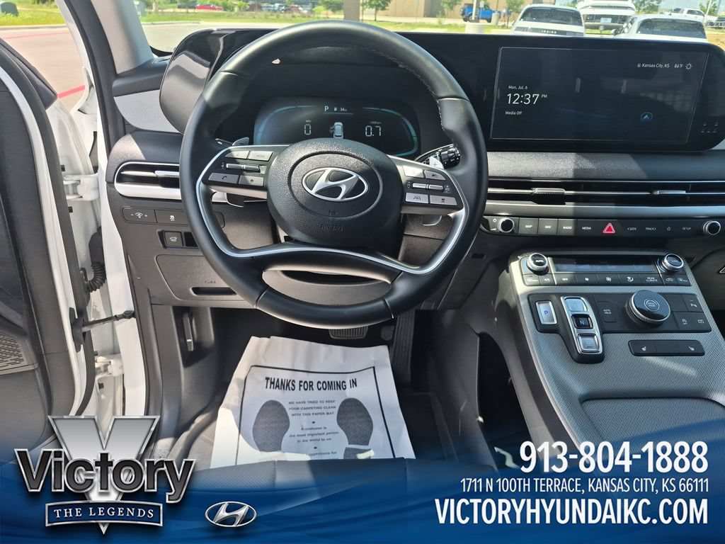 Used 2025 Hyundai Palisade SEL FWD image 13