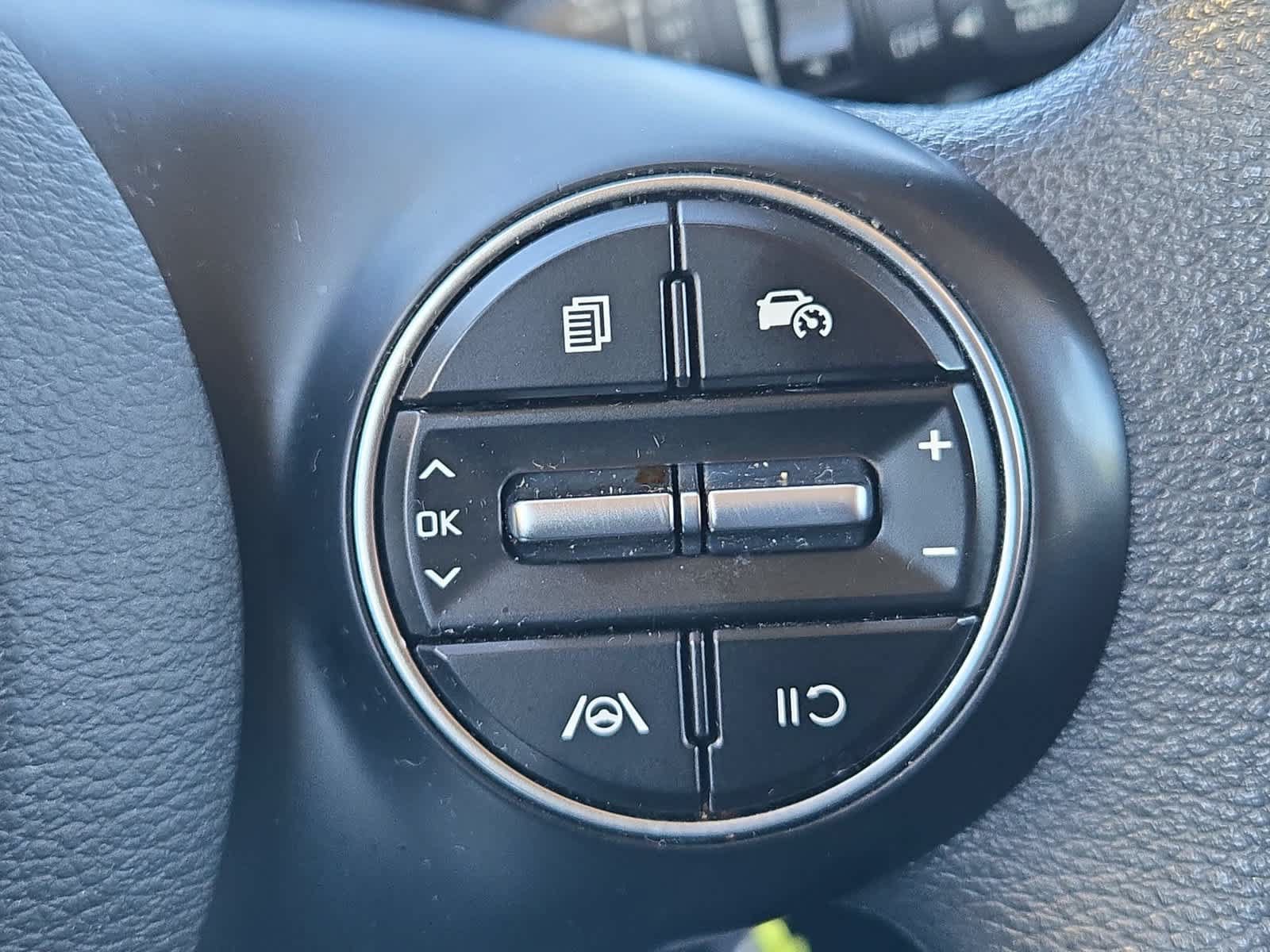 Used 2024 Kia Soul LX w/ Option Group 015 FWD image 24
