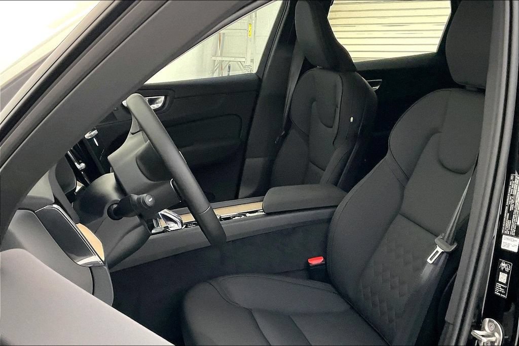 New 2026 Volvo XC60 T8 Core w/ Climate Package AWD/4WD image 21
