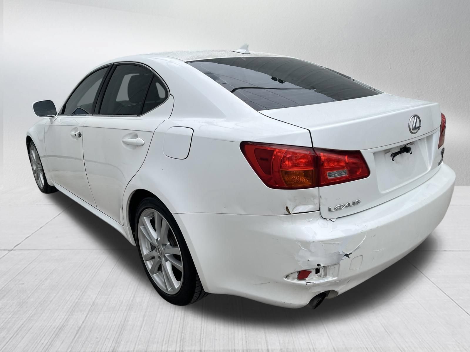 Used 2007 Lexus IS 250 w/ Premium Pkg RWD image 6