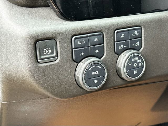 Used 2022 Chevrolet Silverado 1500 LTZ image 11