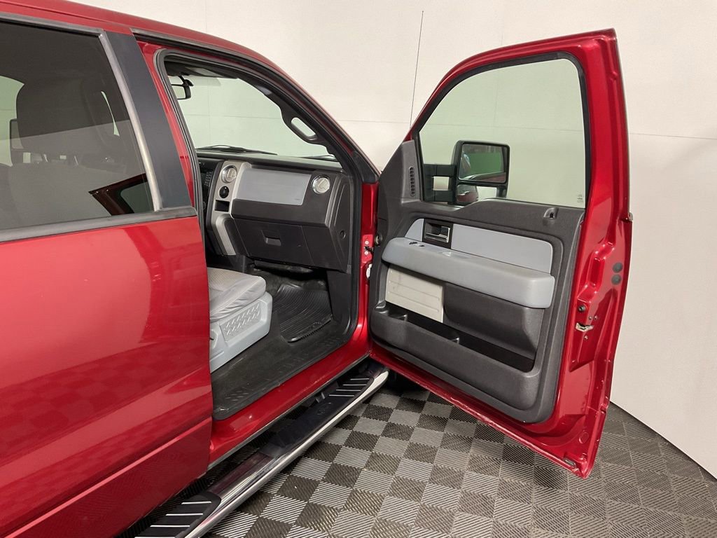 Used 2013 Ford F150 XLT w/ Luxury Equipment Group image 24