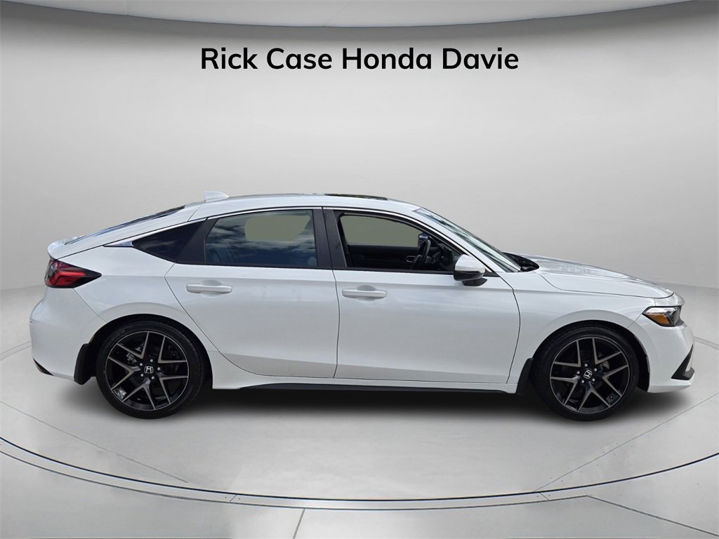 Used 2024 Honda Civic Sport Touring image 3