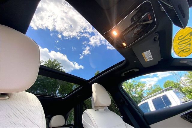 Certified 2026 Mercedes-Benz GLC 300 4MATIC image 11