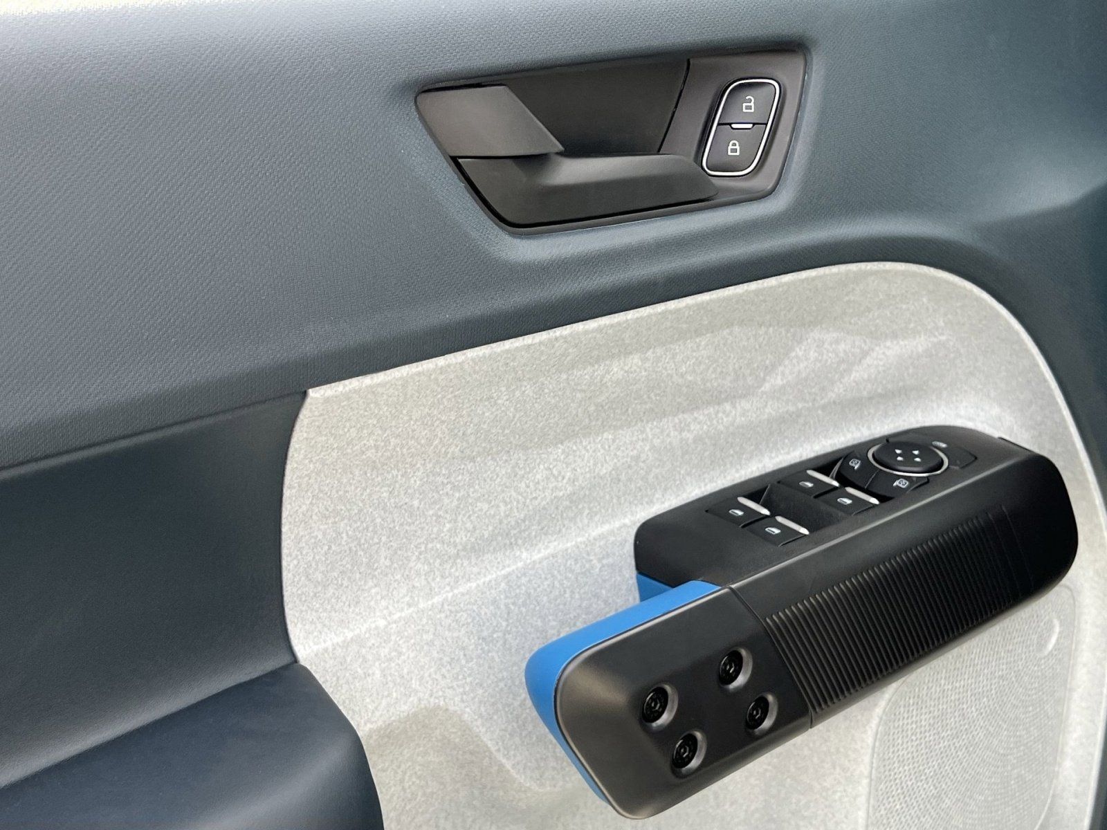 New 2025 Ford Maverick XLT image 15