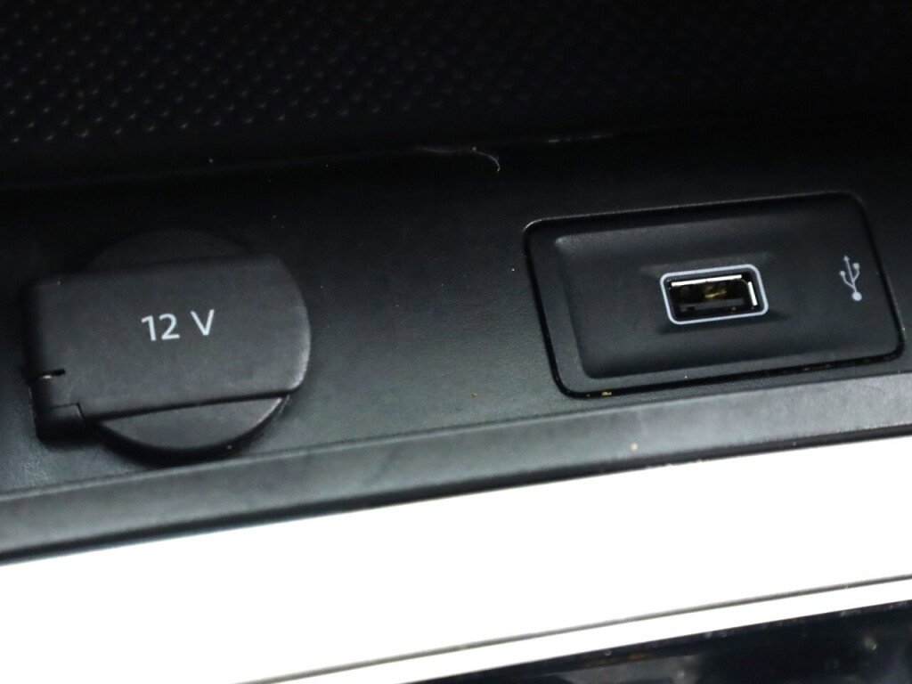 Used 2020 Volkswagen Passat 2.0T SE image 23