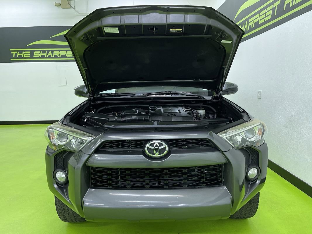 Used 2016 Toyota 4Runner SR5 image 4