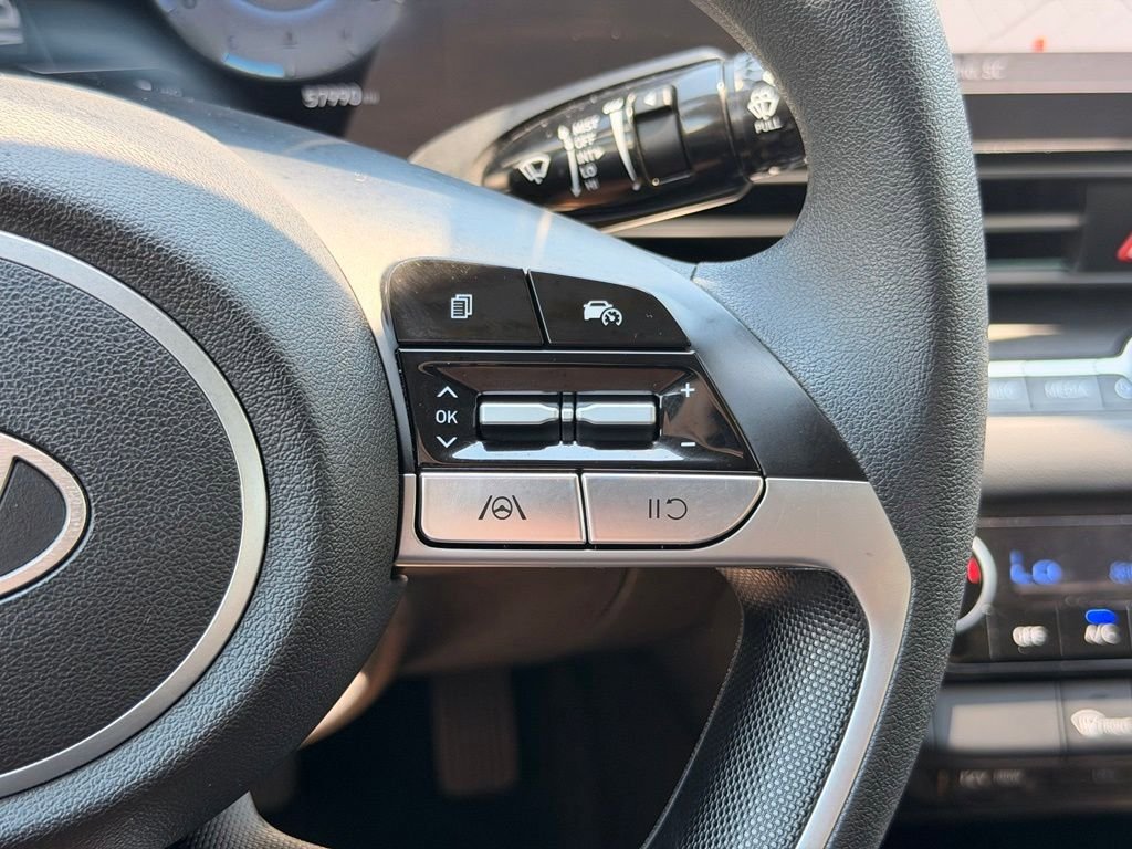 Used 2024 Hyundai Elantra SEL FWD image 24