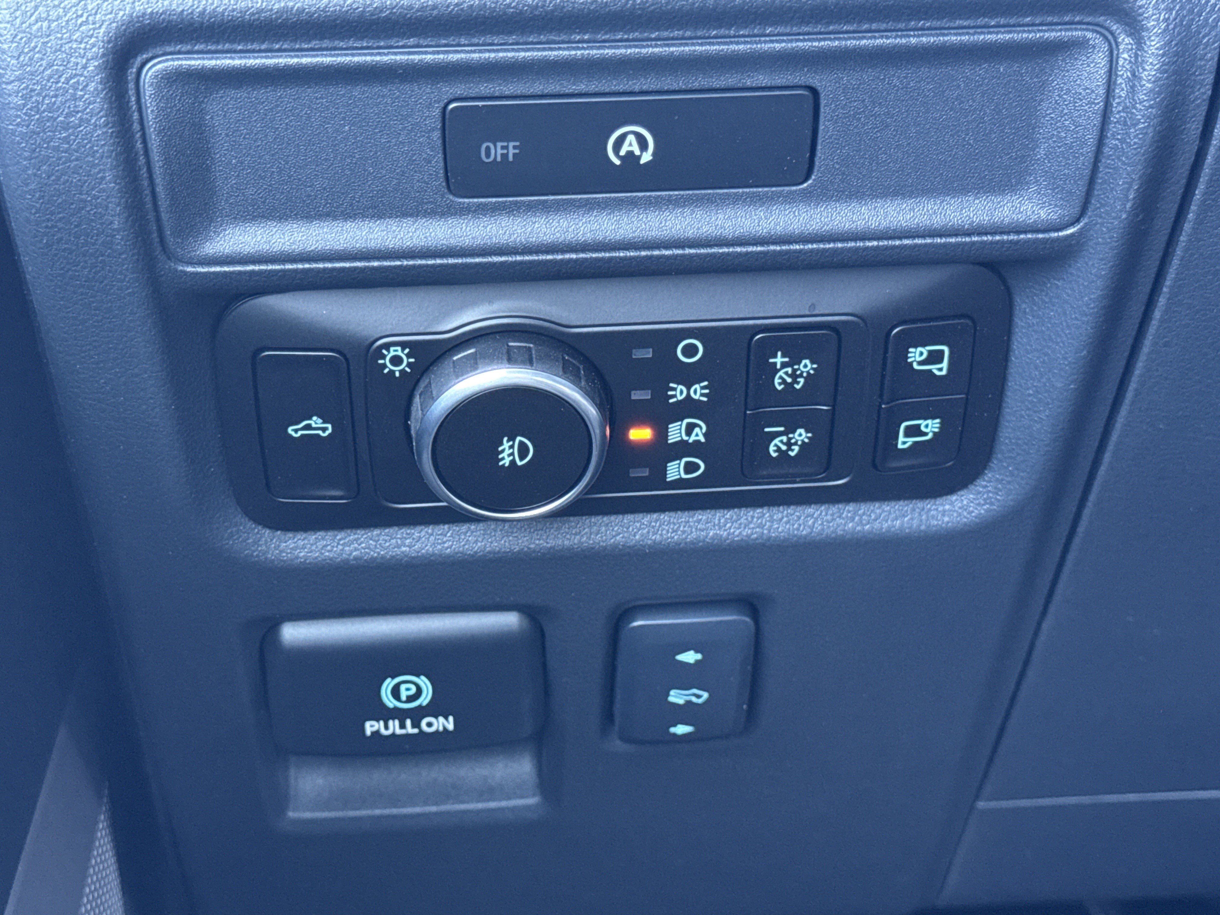 New 2025 Ford F150 Platinum w/ FX4 Off-Road Package image 29