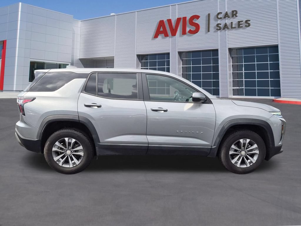 Used 2025 Chevrolet Equinox LT AWD/4WD image 5