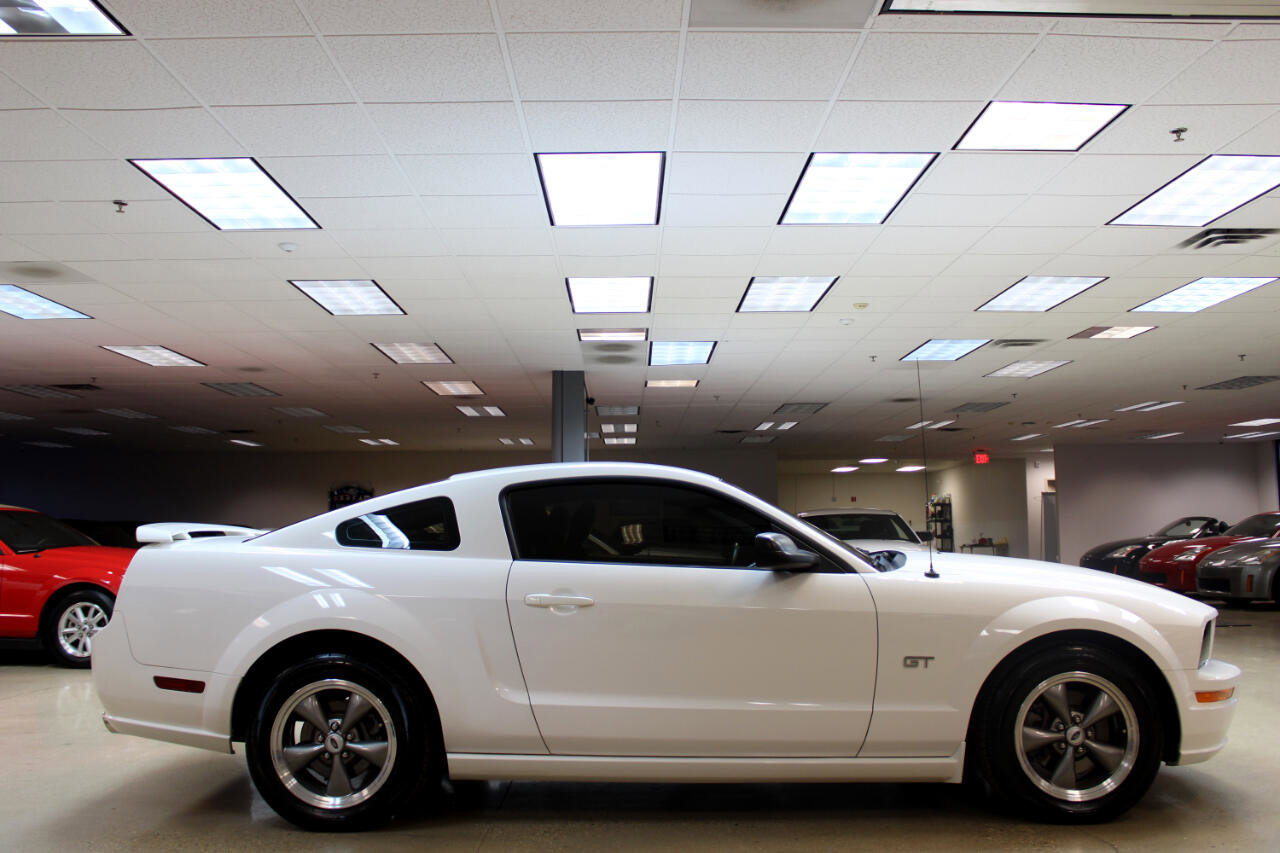 Used 2005 Ford Mustang GT image 24