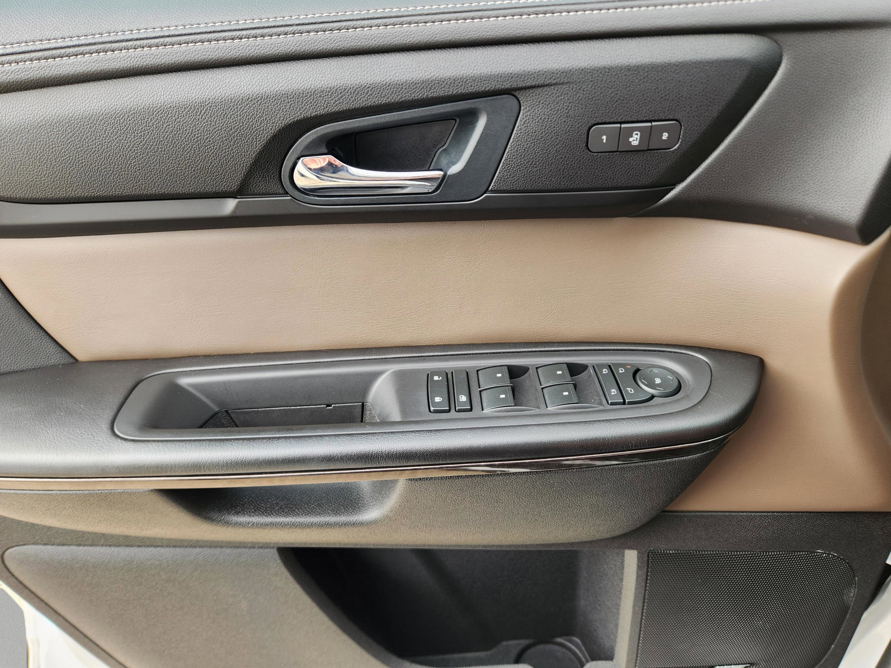Used 2017 GMC Acadia Limited SLT FWD image 22