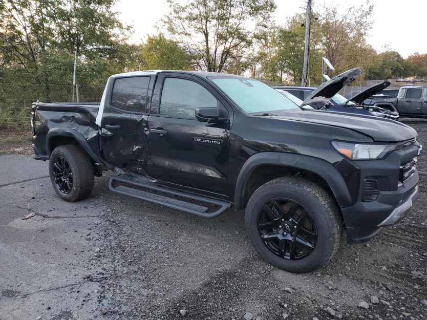 Used 2023 Chevrolet Colorado Trail Boss w/ Technology Package